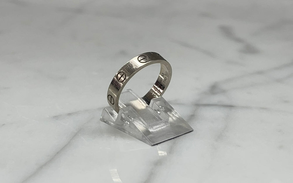 Cartier love hot sale ring scratches